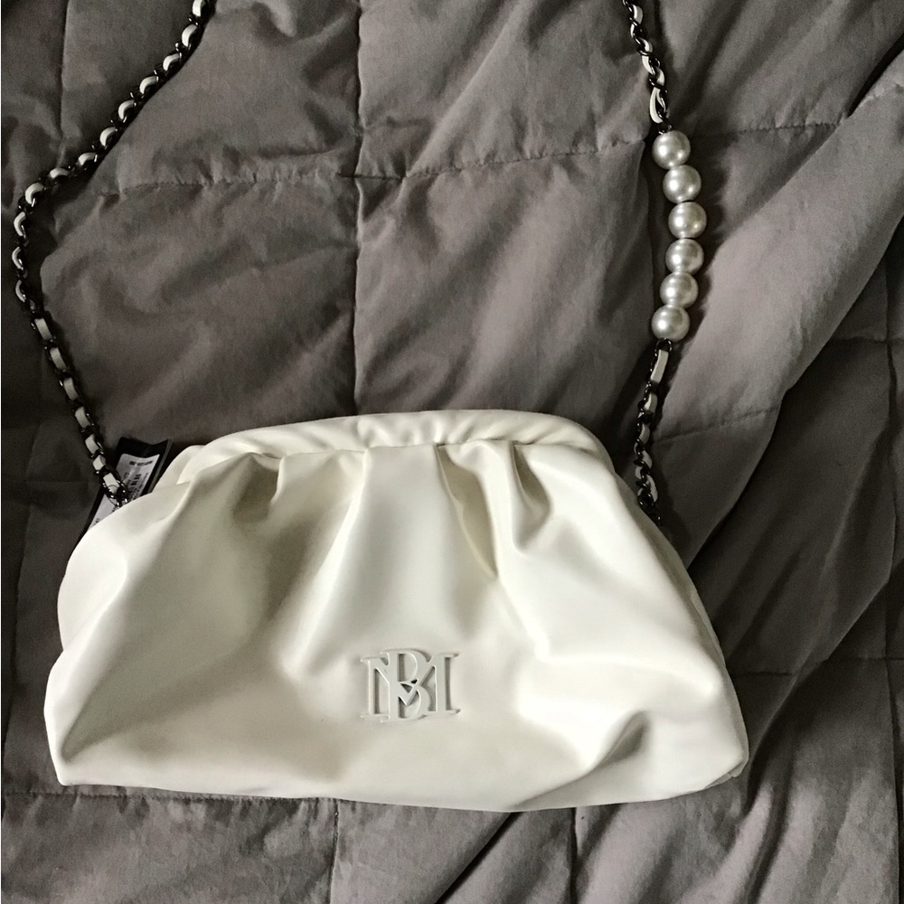 Elegant White Bag with Chain Strap